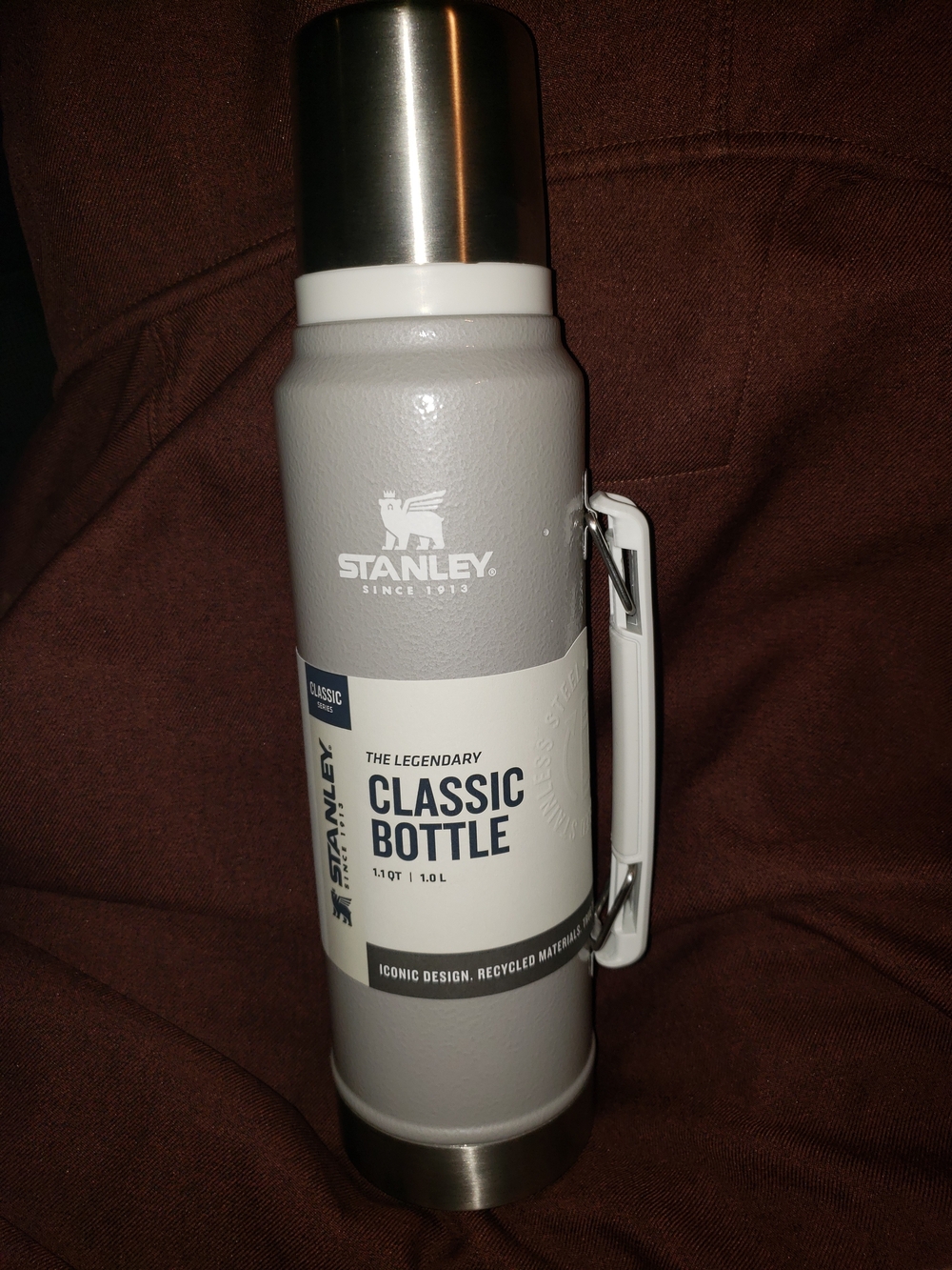 Stanley Classic Bottle in Light Gray with Stainless Accents NWT